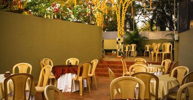 Hanu Reddy Residences Poes Garden Madrás Exterior foto