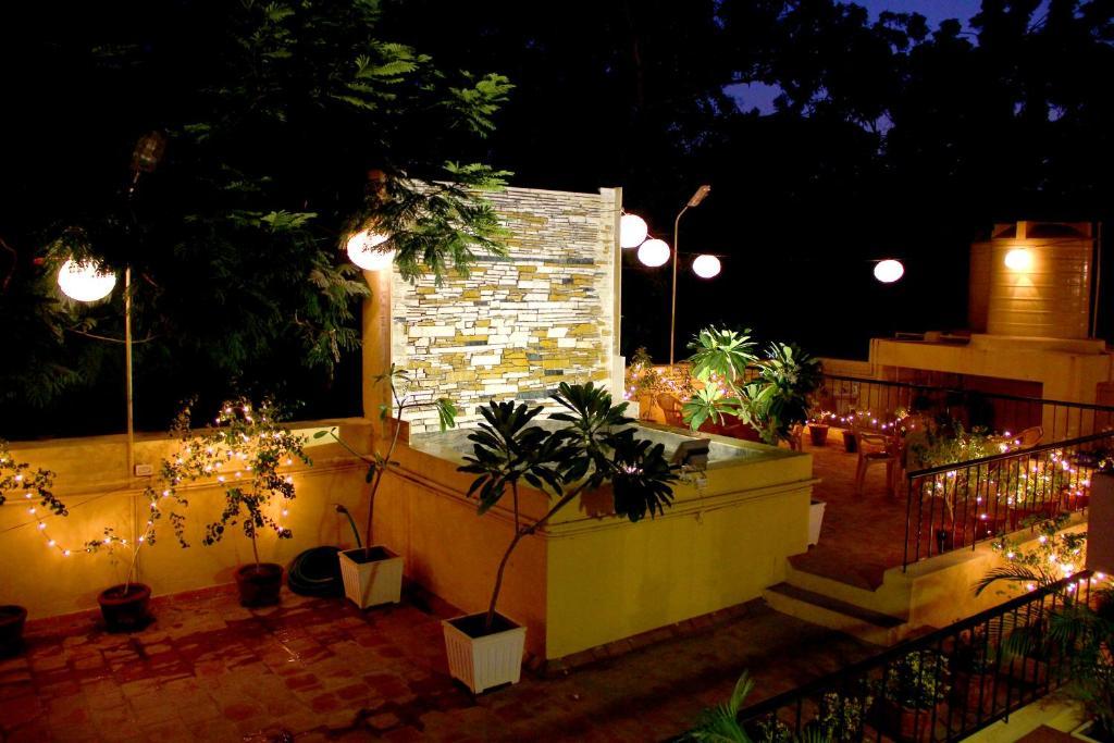 Hanu Reddy Residences Poes Garden Madrás Exterior foto