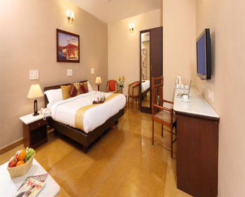 Hanu Reddy Residences Poes Garden Madrás Exterior foto